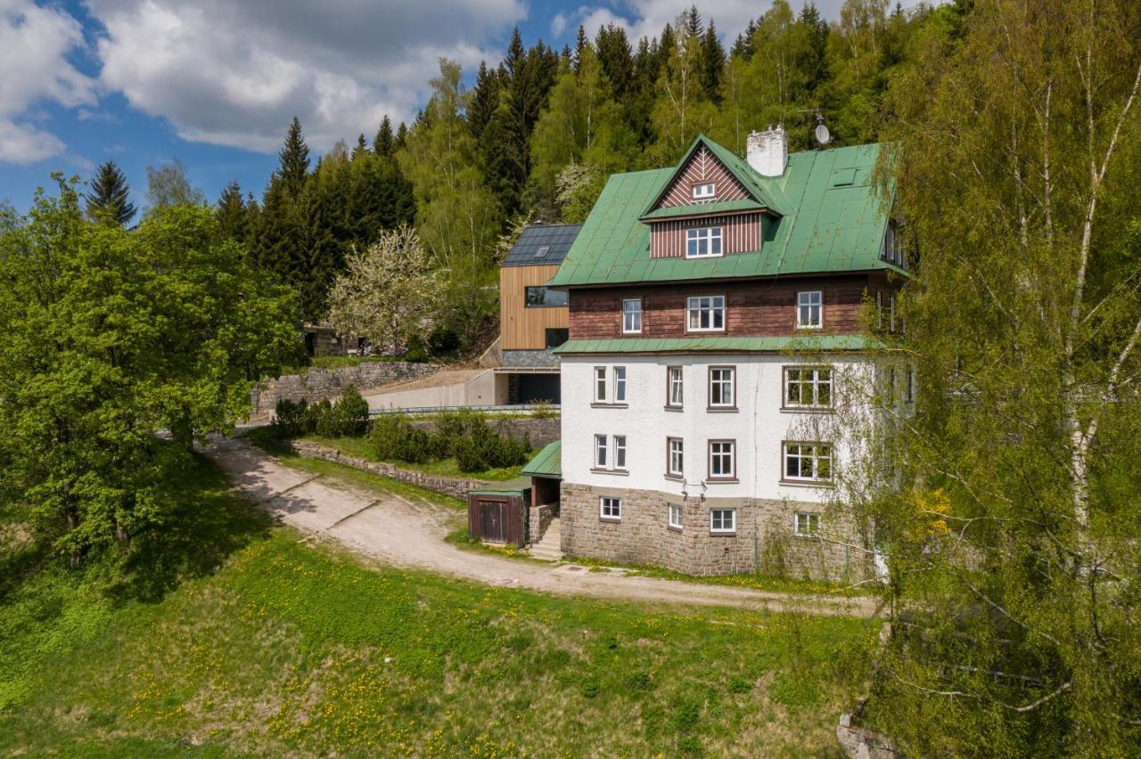 Astoria Inn Špindlerŭv Mlýn Exterior foto
